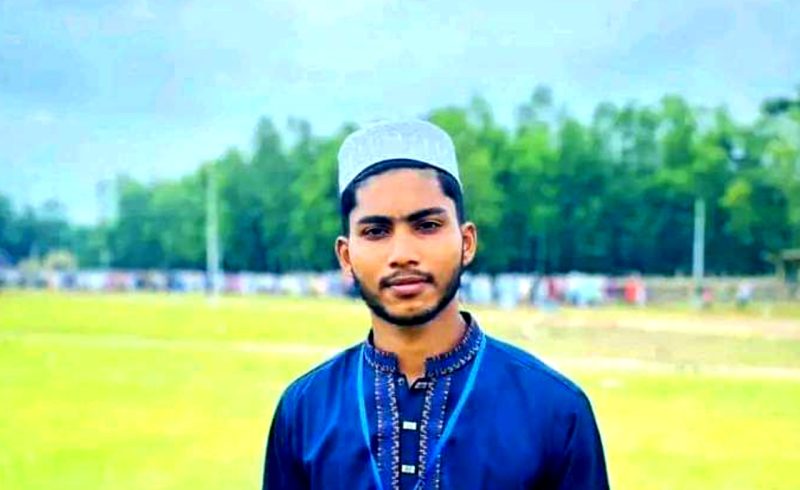 লোহাগাড়ায় চলন্ত বাসের ধাক্কায় মোটর সাইকেল আরোহী নিহত