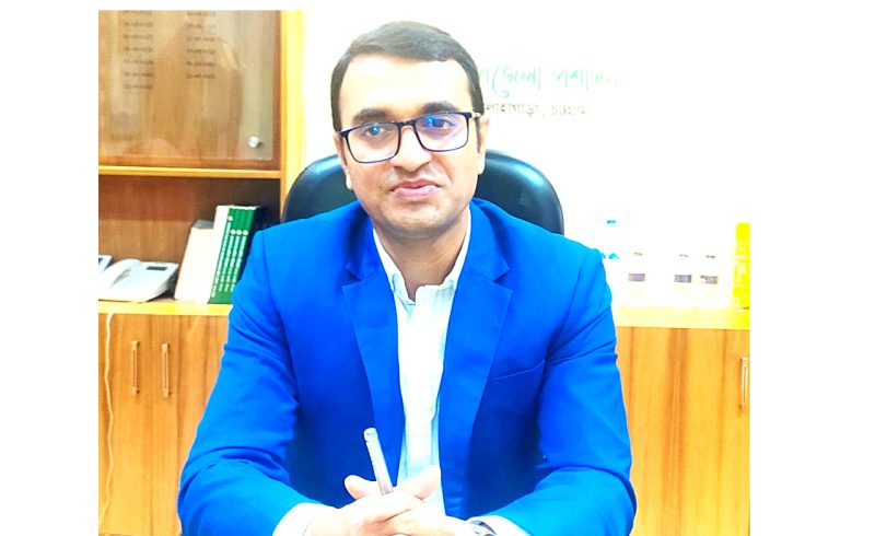 লোহাগাড়ায় নতুন ইউএনও হিসেবে মুহাম্মদ ইনামুল হাছানের যোগদান