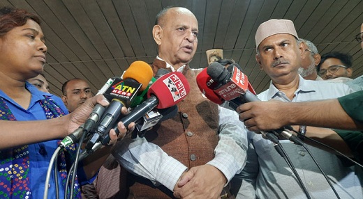 দেশে অ্যাস্ট্রাজেনেকা টিকার কোনও পার্শ্বপ্রতিক্রিয়া আমরা পাই নাই: স্বাস্থ্যমন্ত্রী