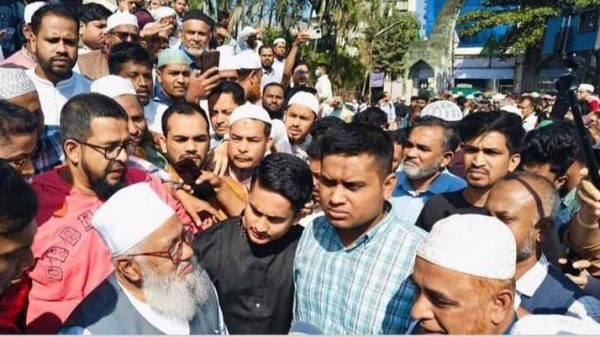 অ্যাডভোকেট সাইফুল ইসলাম আলিফের জানাজায় জামায়াতের শাহাজাহান চৌধুরী-সারজিস আলম-হাসনাত আবদুল্লাহ