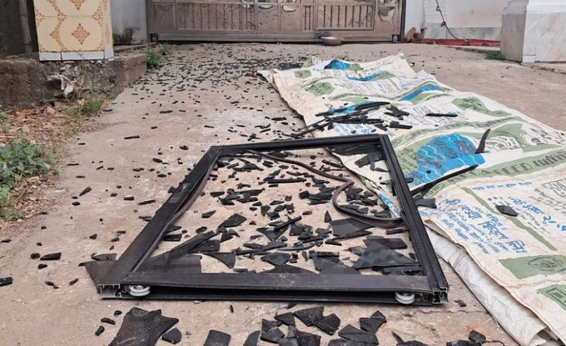 নন্দনকাননে গ্যাস সিলিন্ডার বিস্ফোরণে মা-ছেলে দগ্ধ