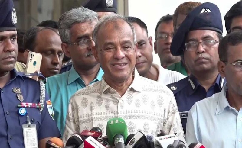 ঈদ জামাতে জঙ্গি হামলার আশঙ্কা নেই: স্বরাষ্ট্র উপদেষ্টা