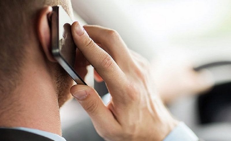 মোবাইলে কথা বলার ওপর শুল্ক-কর কমানোর সুপারিশ