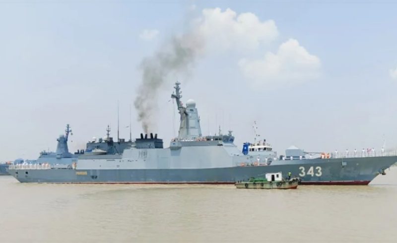 রাশিয়ার ৩ যুদ্ধজাহাজ এখন চট্টগ্রাম বন্দরে