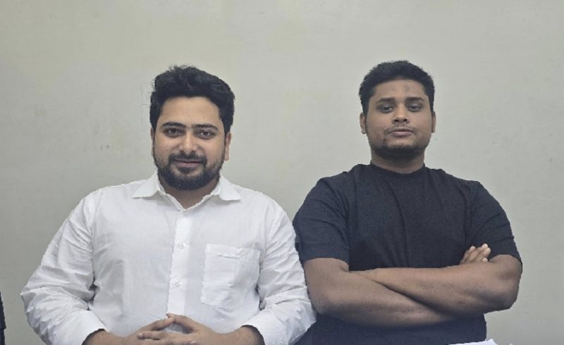 নাহিদকে ‘আগামীর প্রধানমন্ত্রী’ বললেন হাসনাত