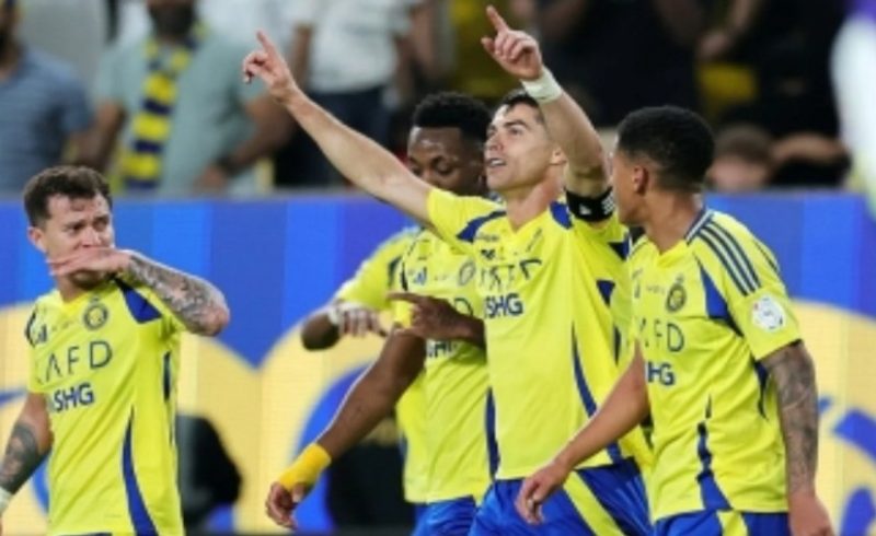 রোনালদোর জোড়া গোলে আল রিয়াদকে ২-১ গোলে হারাল আল নাসর