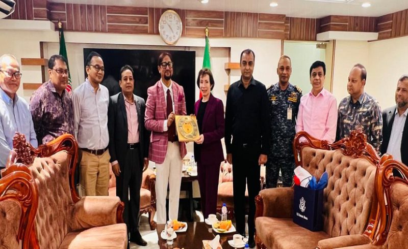 চসিক মেয়রের সাথে যুক্তরাষ্ট্রের চার্জ দ্য অ‍্যাফেয়ার্সের সৌজন্য সাক্ষাৎ