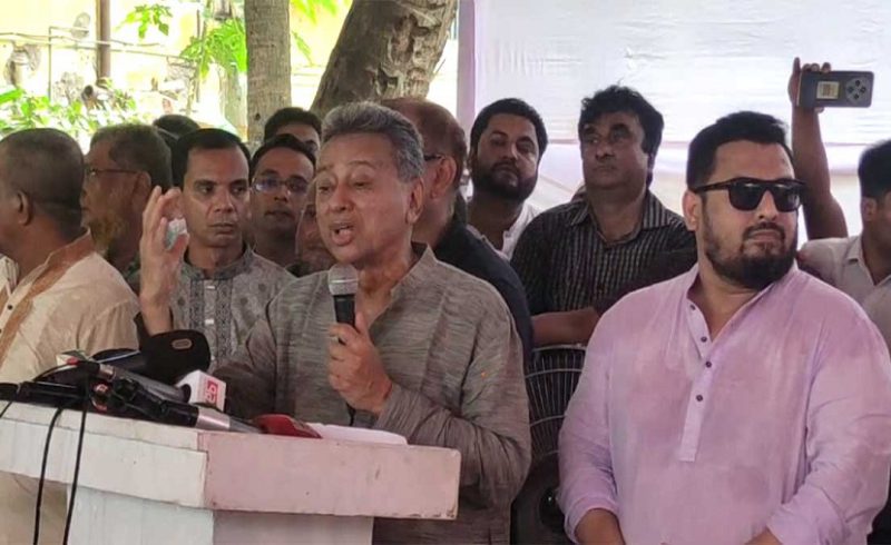 আওয়ামী দোসরদের দলে নেওয়া যাবে না: আমীর খসরু