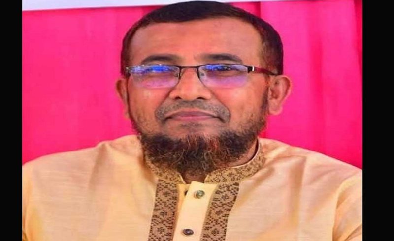 ট্রেনে উঠতে পা পিছলে লোহাগাড়ার স্কুল শিক্ষক নিহত