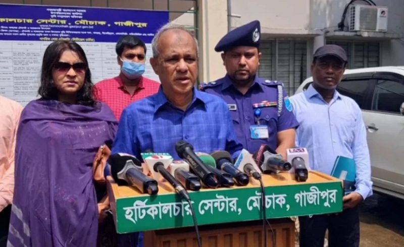 সাবেক সিইসি হাবিবুল আউয়াল গ্রেপ্তার হয়নি: স্বরাষ্ট্র উপদেষ্টা