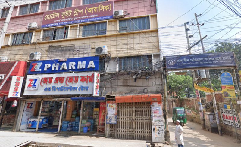 আবাসিক হোটেল থেকে স্বামী-স্ত্রী ও সন্তানের মরদেহ উদ্ধার