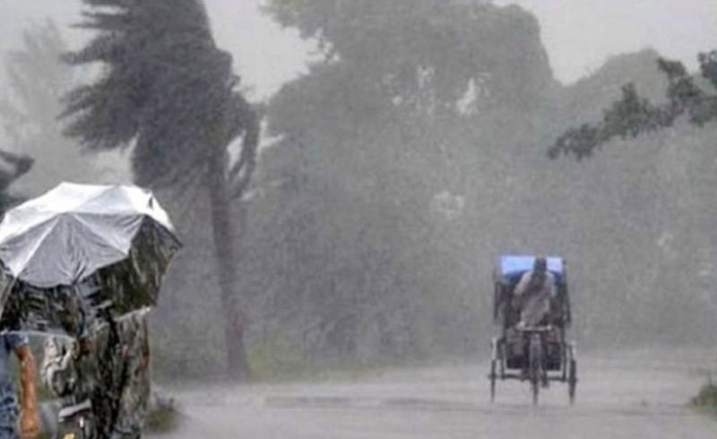 চট্টগ্রামসহ ৬ অঞ্চলে বৃষ্টির আভাস, নদীবন্দরে ১ নম্বর সংকেত