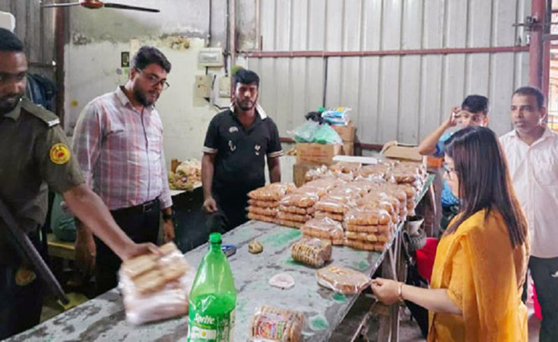আনোয়ারায় ভ্রাম্যমাণ আদালতের অভিযানে জরিমানা আদায়