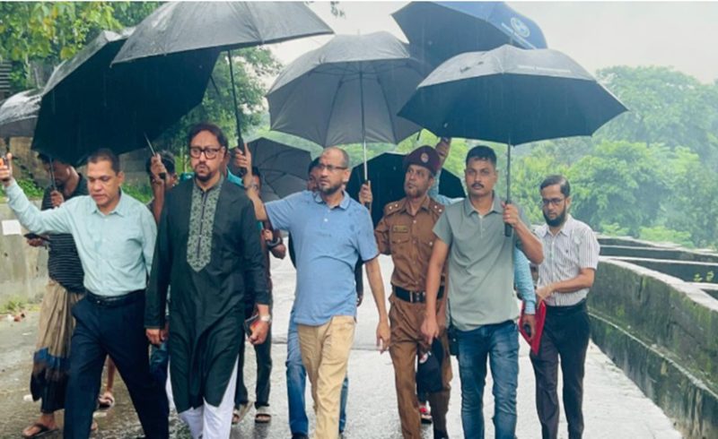 সমন্বিত চেষ্টার মাধ্যমে জলাবদ্ধতা নিরসন করতে হবে: মেয়র