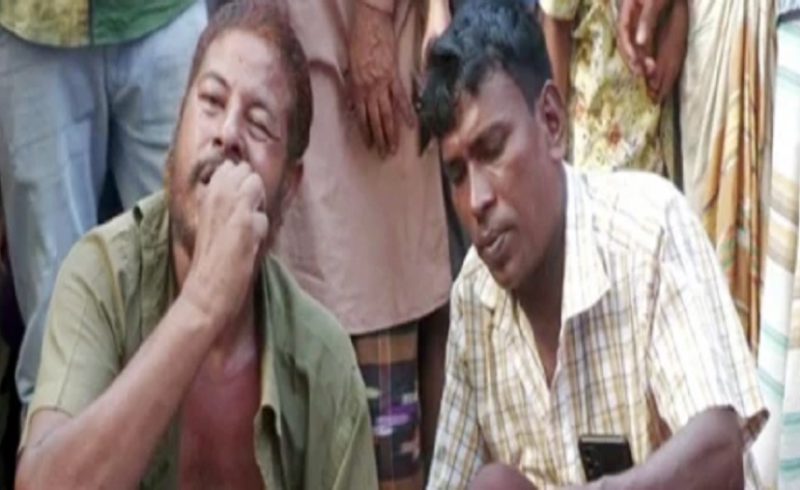 যে কারণে বিষধর সাপ কাঁচা চিবিয়ে খেলেন সাপুড়ে!