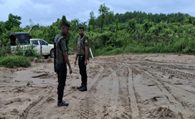 ফটিকছড়িতে অবৈধ বালু উত্তোলন বন্ধে অভিযান