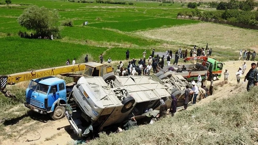 ইরান ফেরত ৭১ আফগান শরণার্থী সড়ক দুর্ঘটনায় নিহত