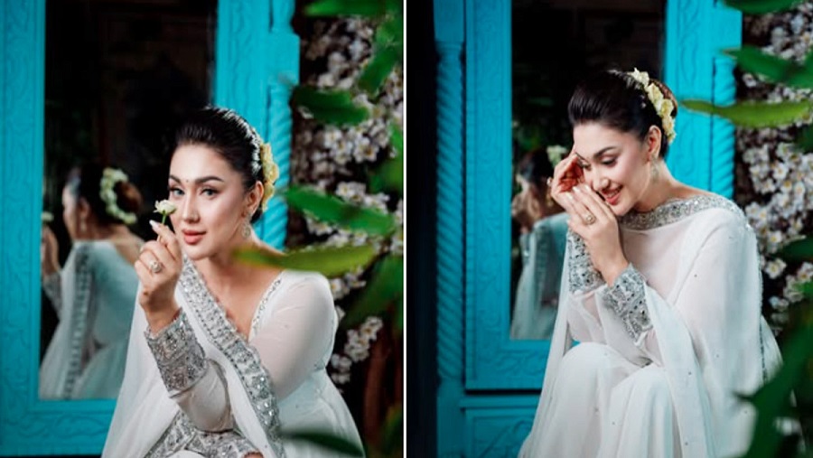 অপু বিশ্বাসের হাতে সাদা গোলাপ কার উদ্দেশে?