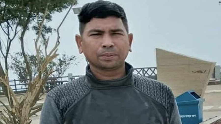 চকরিয়ায় মাইক্রোবাসের ধাক্কায় বাইক আরোহী নিহত