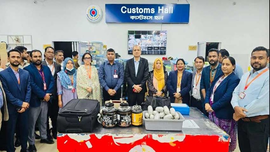 শাহজালালে বিদেশি যাত্রীর ব্যাগে ধরা পড়ল ১৩০ কোটি টাকার কোকেন