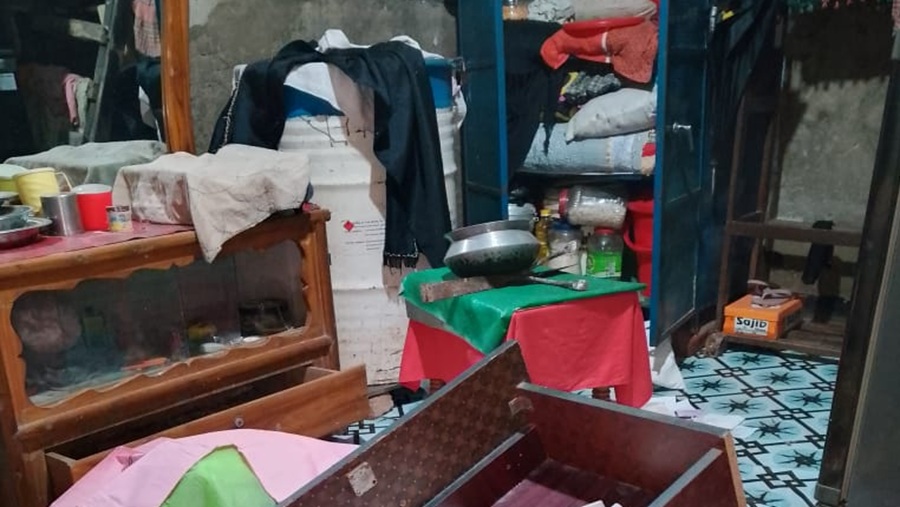 জোরারগঞ্জে প্রবাসীর ঘরে ডাকাতি, স্বর্ণালংকার ও নগট টাকা লুট