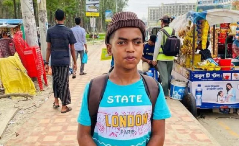 লোহাগাড়ায় সাপের কামড়ে বুদ্ধি প্রতিবন্ধী কিশোরের মৃত্যু