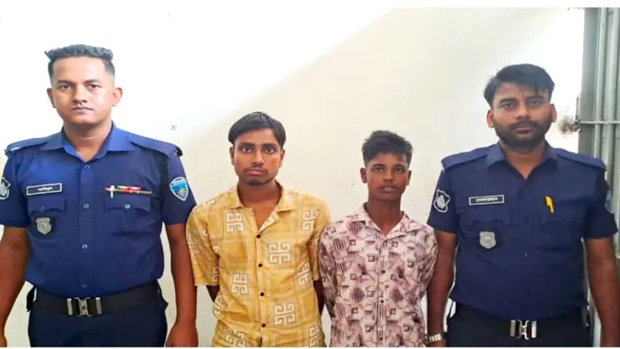 লোহাগাড়ায় ২ ইভটিজারকে জেল-জরিমানা