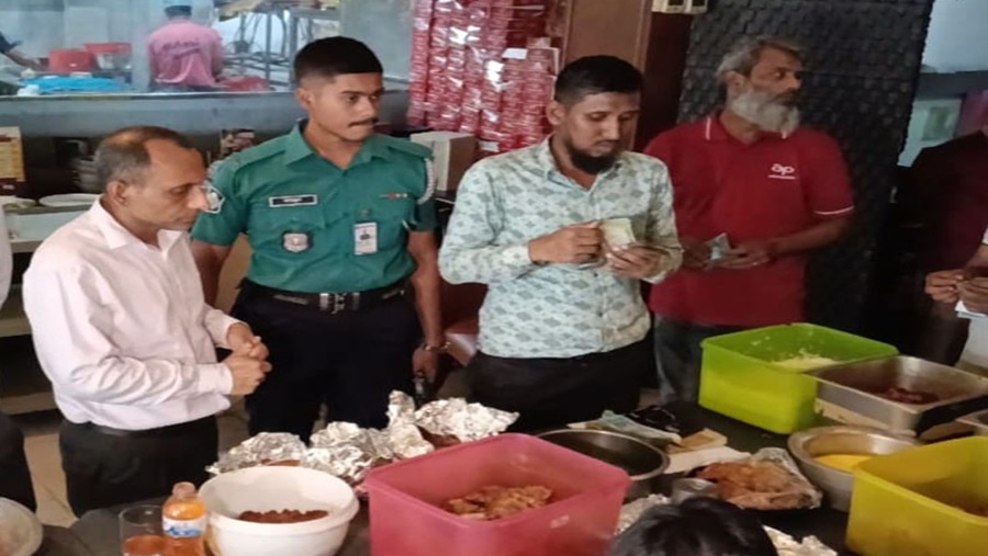 বাসি খাবারসহ নানান অনিয়মে হান্ডি ও ধাবা রেস্টুরেন্টকে জরিমানা