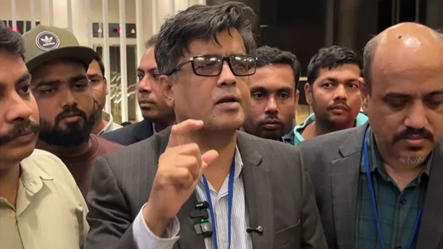 আখতারের ওপর ডিম নিক্ষেপ অনাকাঙ্ক্ষিত ঘটনা: প্রেস সচিব