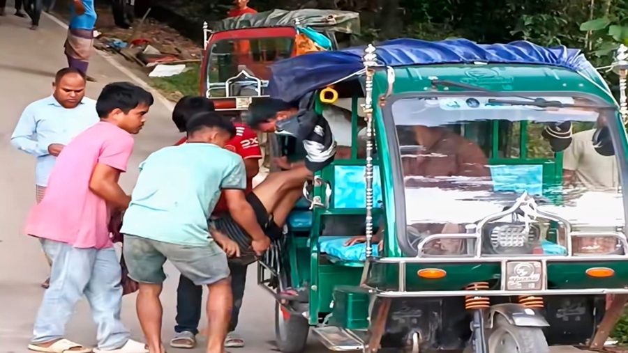 খাগড়াছড়িতে ইজিবাইকের ধাক্কায় নিহত ১