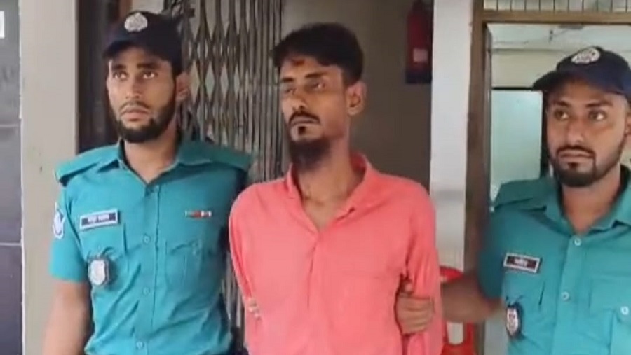 অবশেষে ধরা পড়ল ফয়’স লেকের ত্রাস ‘কিরিচ আজাদ’