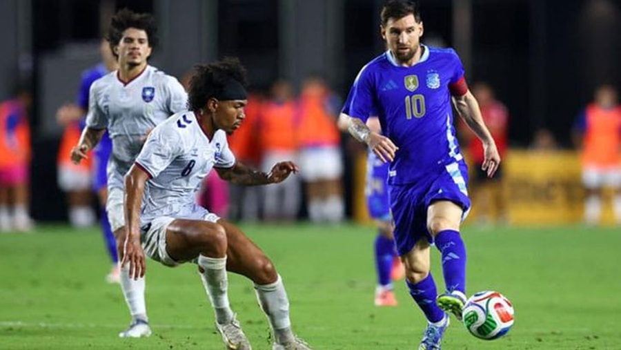 মেসির রেকর্ডে ছয় গোলের বড় জয় আর্জেন্টিনার