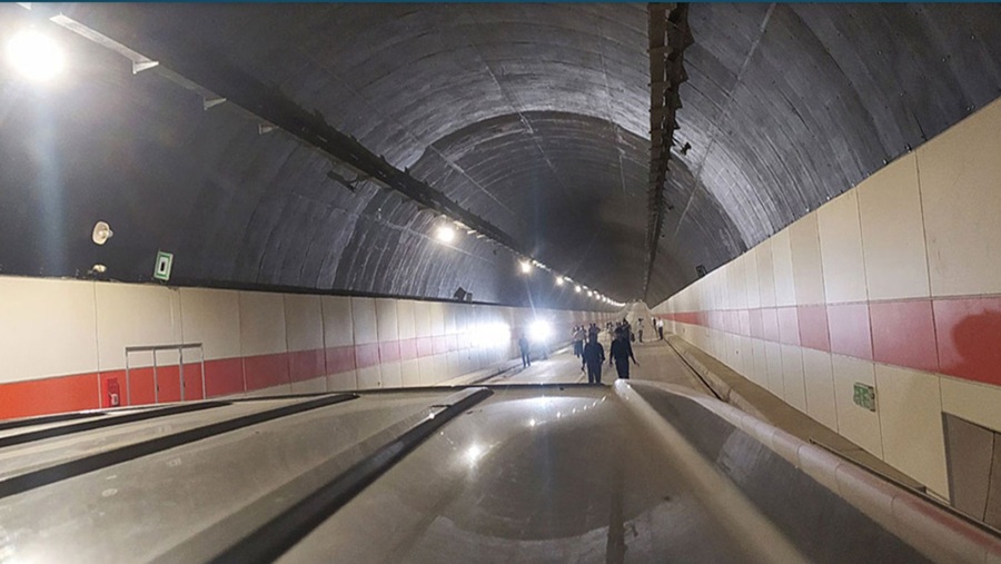 ৪ দিন ট্রাফিক ডাইভারশন কর্ণফুলী টানেলে