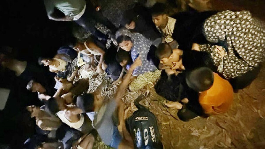 টেকনাফে গহীন পাহাড় থেকে অপহৃত ২২ ভিকটিম উদ্ধার