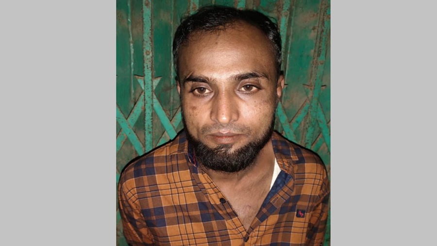 টেকনাফে এমদাদ হত্যা মামলার প্রধান আসামি গ্রেপ্তার