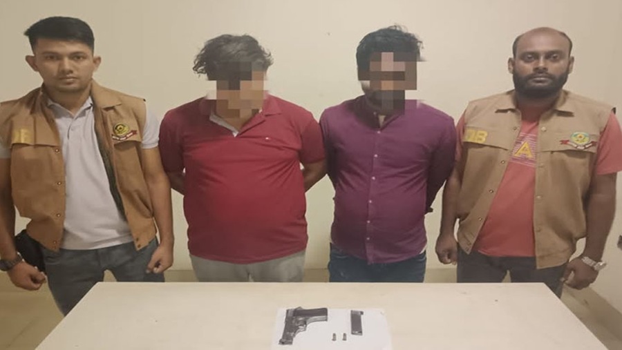 হালিশহরে অস্ত্র-কার্তুজসহ গ্রেপ্তার ২