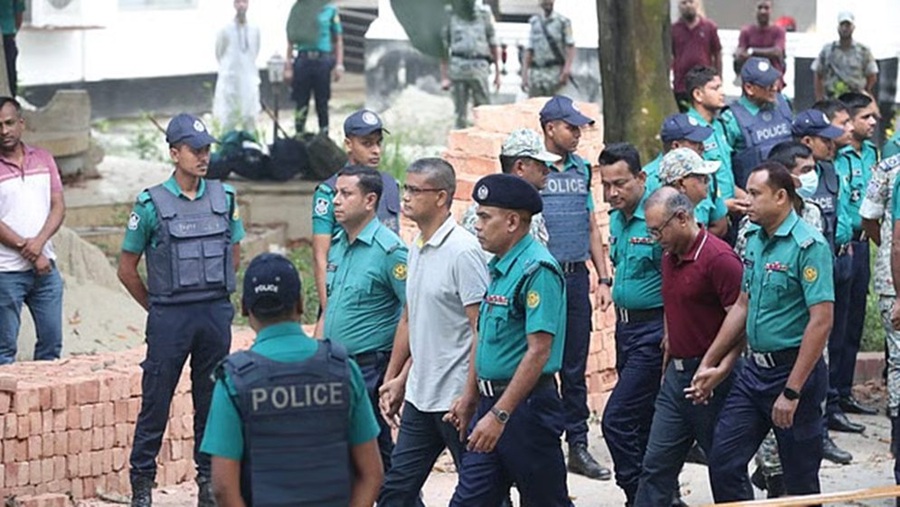 মানবতাবিরোধী অপরাধের মামলায় ট্রাইব্যুনালে ১৩ সামরিক কর্মকর্তা