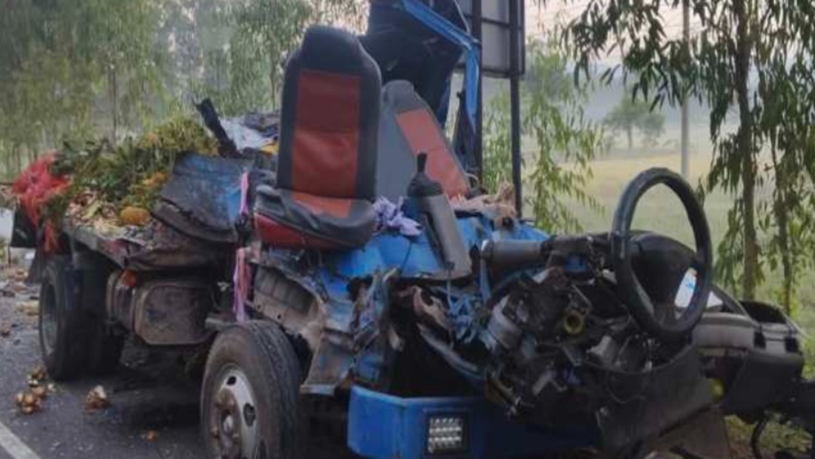 মিরসরাইয়ে সড়ক দুর্ঘটনায় ব্যবসায়ী নিহত