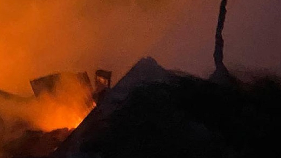 ফটিকছড়ি নানুপুর বাজারে মার্কেটে আগুন: ১৮ দোকান পুড়ে ছাই