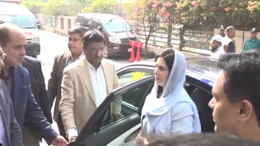 খালেদা জিয়াকে দেখতে হাসপাতালে ডা. জুবাইদা রহমান