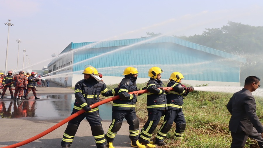 শাহ আমানত বিমানবন্দরে অগ্নিনির্বাপণ মহড়া