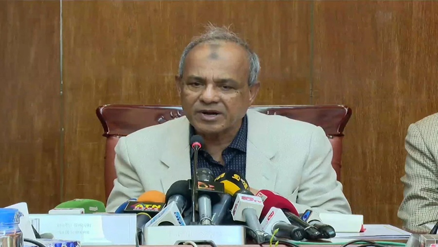 পুলিশ কোনো রাজনৈতিক দলের রক্ষক নয় : স্বরাষ্ট্র উপদেষ্টা