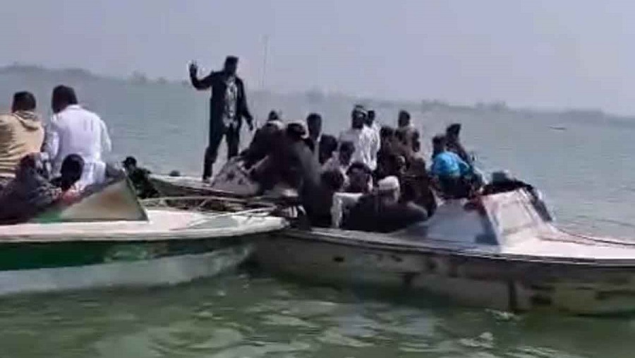 মহেশখালীতে দুই স্পিডবোটের মুখোমুখি সংঘর্ষে নারীর মৃত্যু