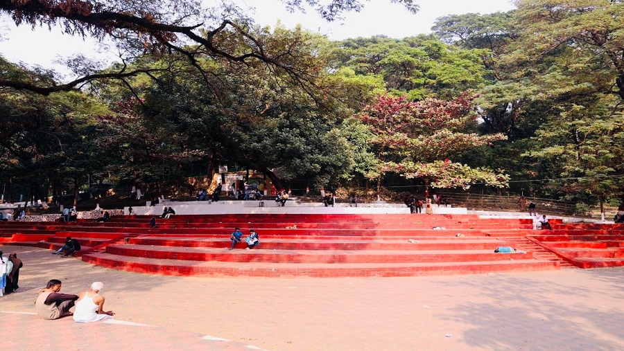ডিসির ছোঁয়ায় নান্দনিকতা ফিরে পেল ডিসি হিল