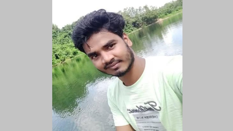 মিরসরাইয়ে লরির ধাক্কায় ব্যবসায়ী নিহত