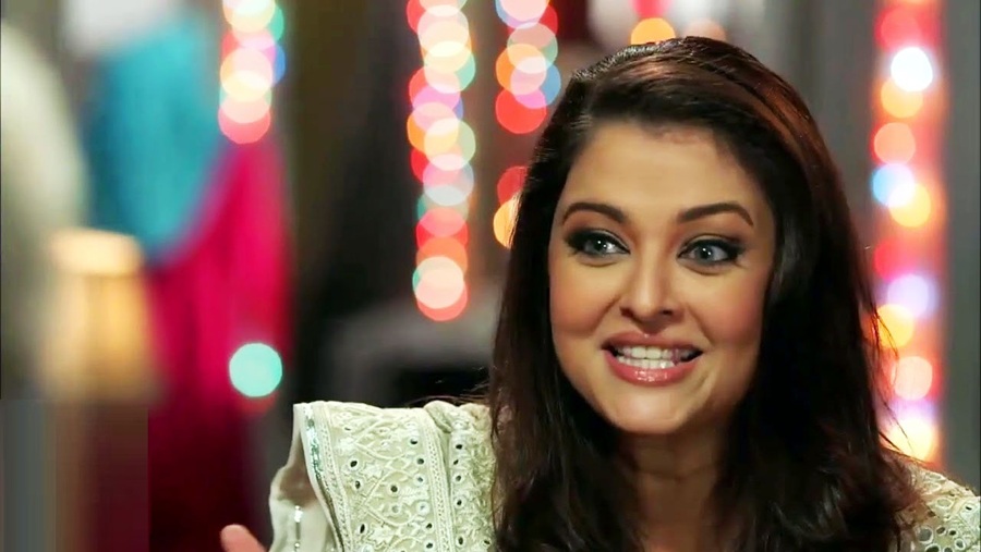 ঐশ্বরিয়ার গাওয়া পুরনো গানের ভিডিও ভাইরাল