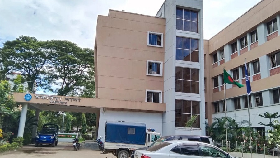 কক্সবাজারে ব্যবসায়ীকে বাড়ি থেকে ডেকে নিয়ে হত্যা