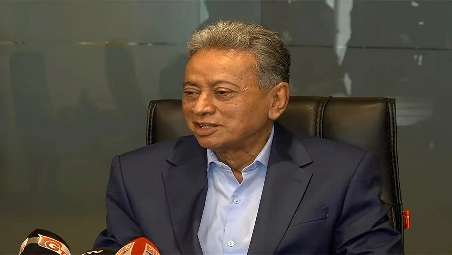 দেশবাসীকে ঈদের শুভেচ্ছা জানালেন আমীর খসরু