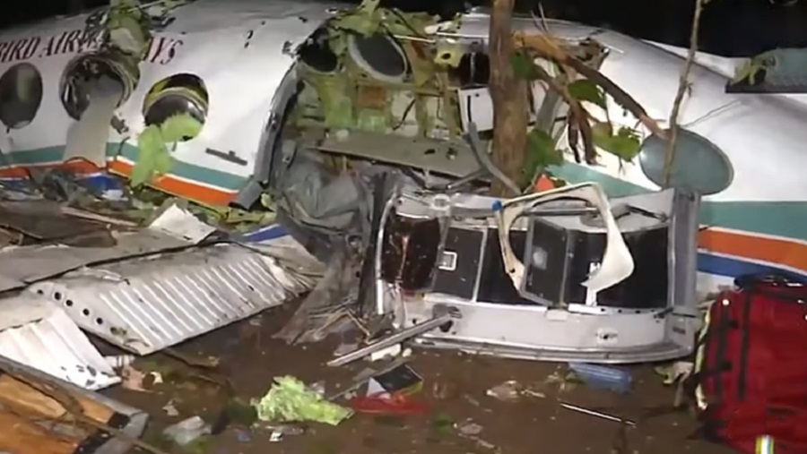 ভারতের ঝাড়খণ্ডে এয়ার অ্যাম্বুলেন্স বিধ্বস্ত হয়ে নিহত ৭