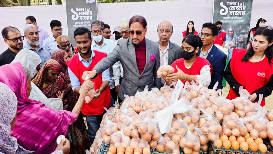 চট্টগ্রামে ১ টাকা মূল্য পরিশোধে হাজার টাকার অধিক পণ্য কেনার সুযোগ